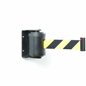 Nástenná bariérová kazeta, 180°, D 4500 mm, čierna, žlto-čierna páska